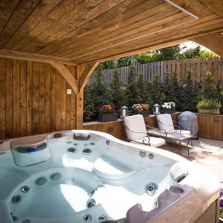 Cotswold Cottage With Hot Tub Bledington Extérieur photo