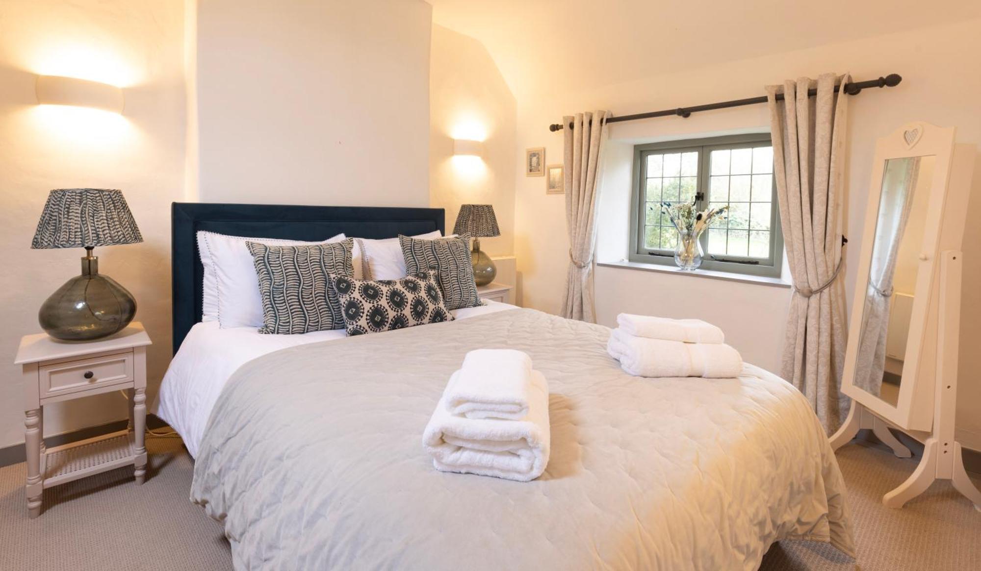 Cotswold Cottage With Hot Tub Bledington Extérieur photo