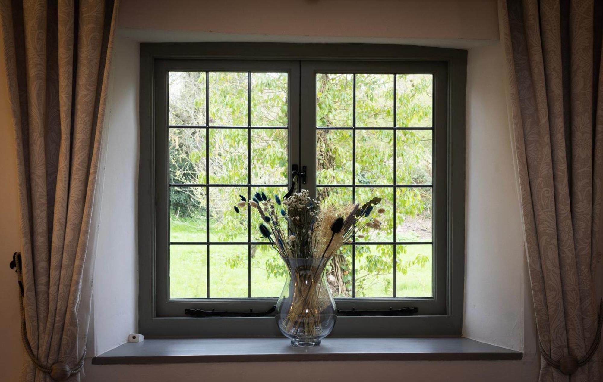 Cotswold Cottage With Hot Tub Bledington Extérieur photo